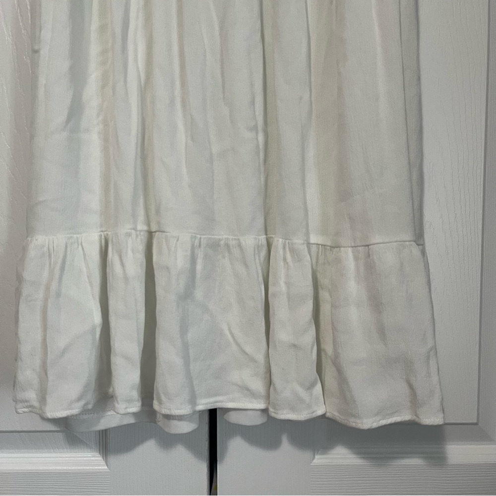 In Loom Womens Size medium mini white and floral dress - Picture 9 of 12